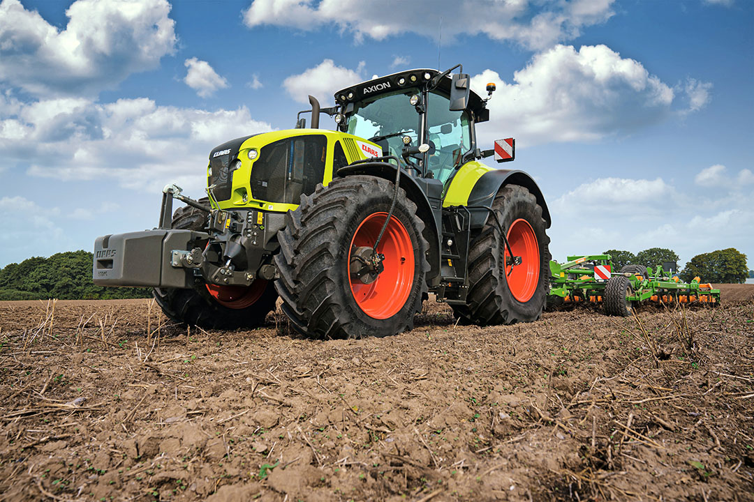 De Claas Axion 960 is in 2021 door een jury van agrarische journalisten uitgeroepen tot Sustainable Tractor of the Year 2021.