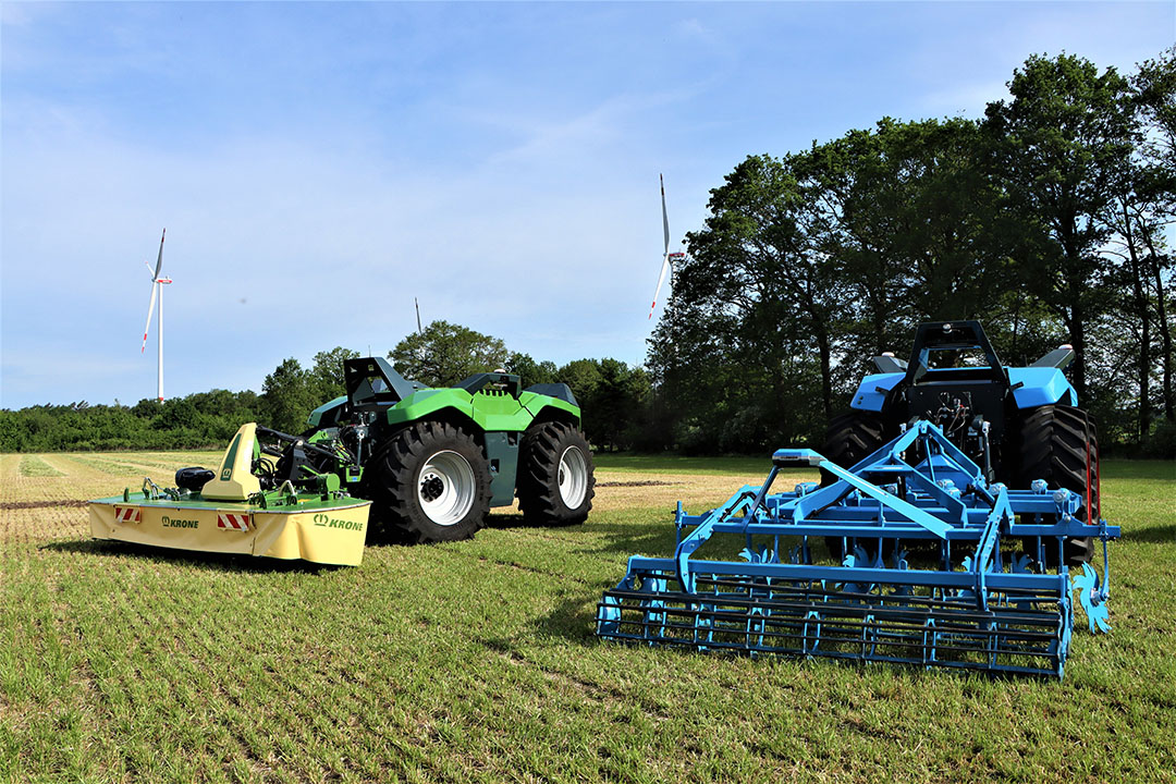 Lemken en Krone hebben samen een voertuig ontwikkeld dat zonder chauffeur het werk op het veld kan uitvoeren. - Foto's en video: Annelies Bakker