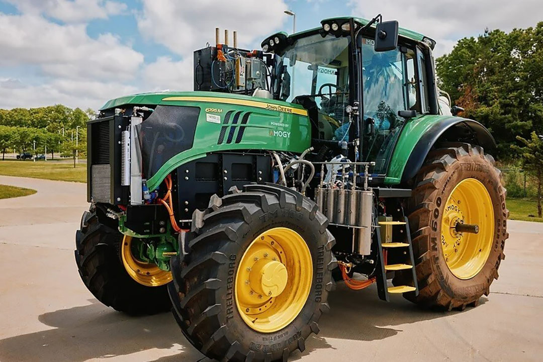 Amogy ontwikkelde een prototype trekker die rijdt op ammoniak. Als basis dient een John Deere-trekker. Foto’s: Bryan Banducci, Video: Amogy.