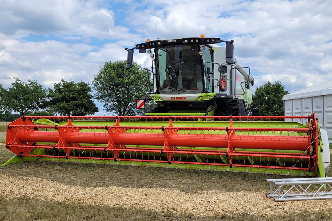 Claas levert Cemos-Auto Header-software voor de maaidorser. Een laserscanner boven op de cabine van de maaidorser detecteert de gewashoogte en zorgt dat er niets verloren gaat tijdens de oogst, aldus fabrikant Claas. -Foto: Eddie Loonstra