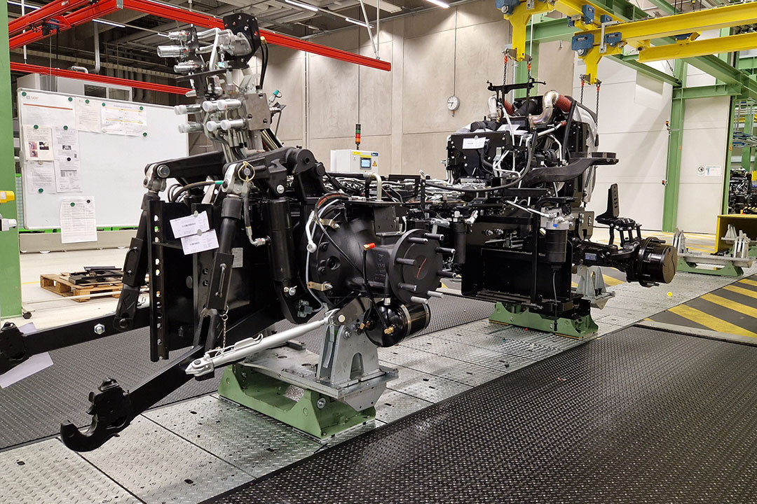 De fabriek van motorenfabrikant Deutz. De Duitse motorenfabrikant gaat samenwerken met Daimler Truck. Deutz hoopt hiermee nieuwe klantengroepen aan te boren. - Foto: Annelies Bakker