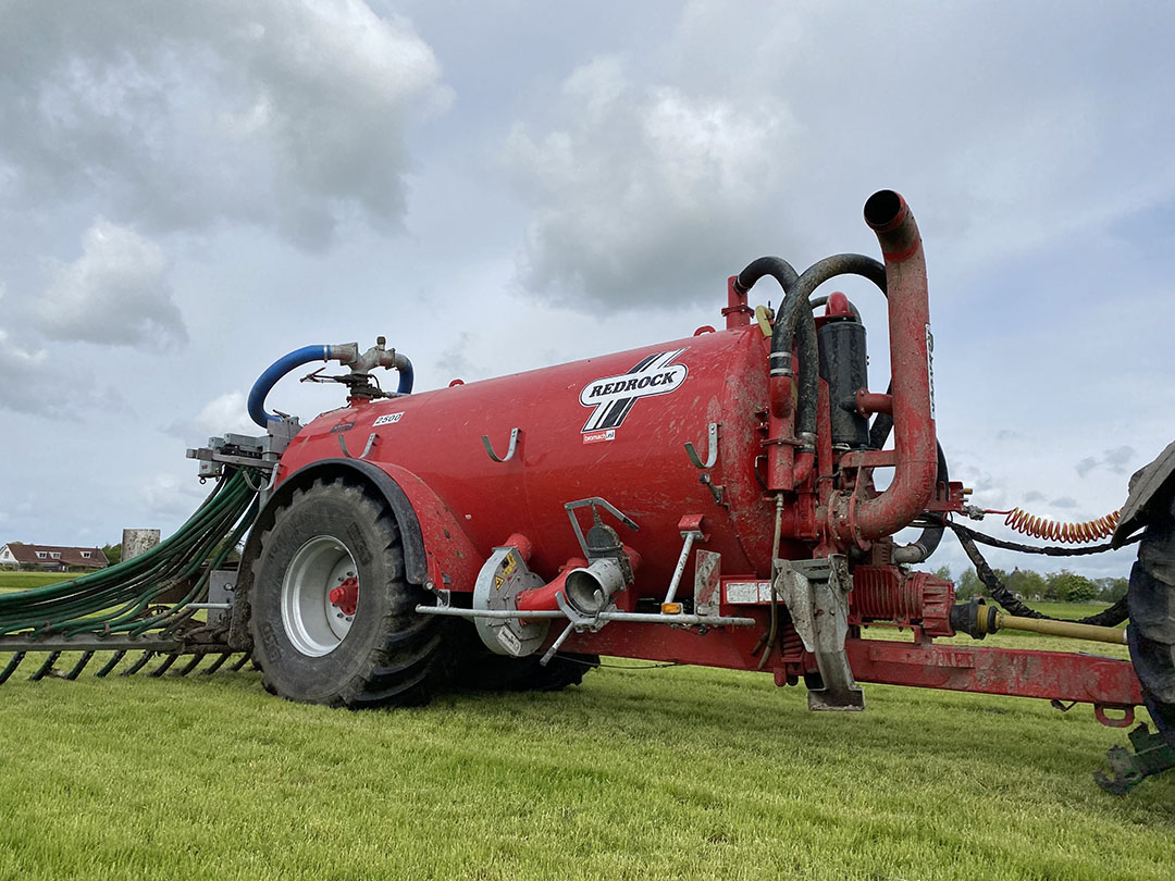 Met kleine aanpassingen is de Ierse Redrock-mesttank geschikt voor de Nederlandse markt. - Foto: Robin Looman