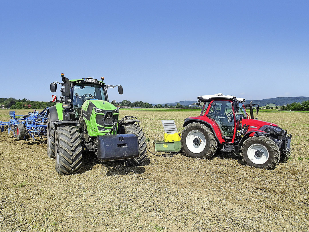 De Innovation Farm in Wieselburg concludeerde dat je met een 4 meter brede Lemken Karat-cultivator 14 procent diesel bespaart als je de werkdiepte door een taakkaart laat regelen. - Foto: Florian Krippl