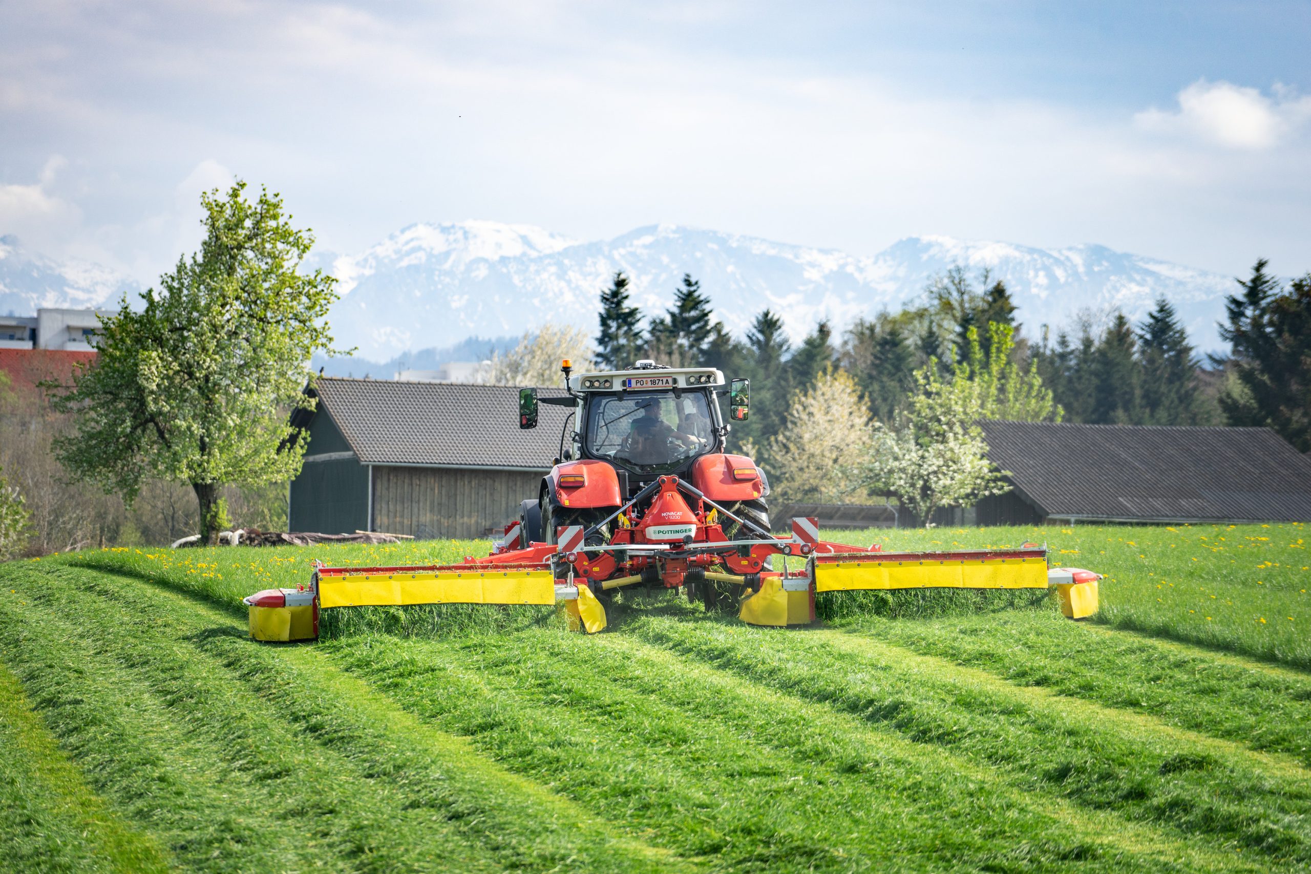 Machinefabrikant Pöttinger voegt de maaicombinaties Novacat V 8400 en V 9200 toe aan zijn  Novacat V-serie. - Foto's: Pöttinger