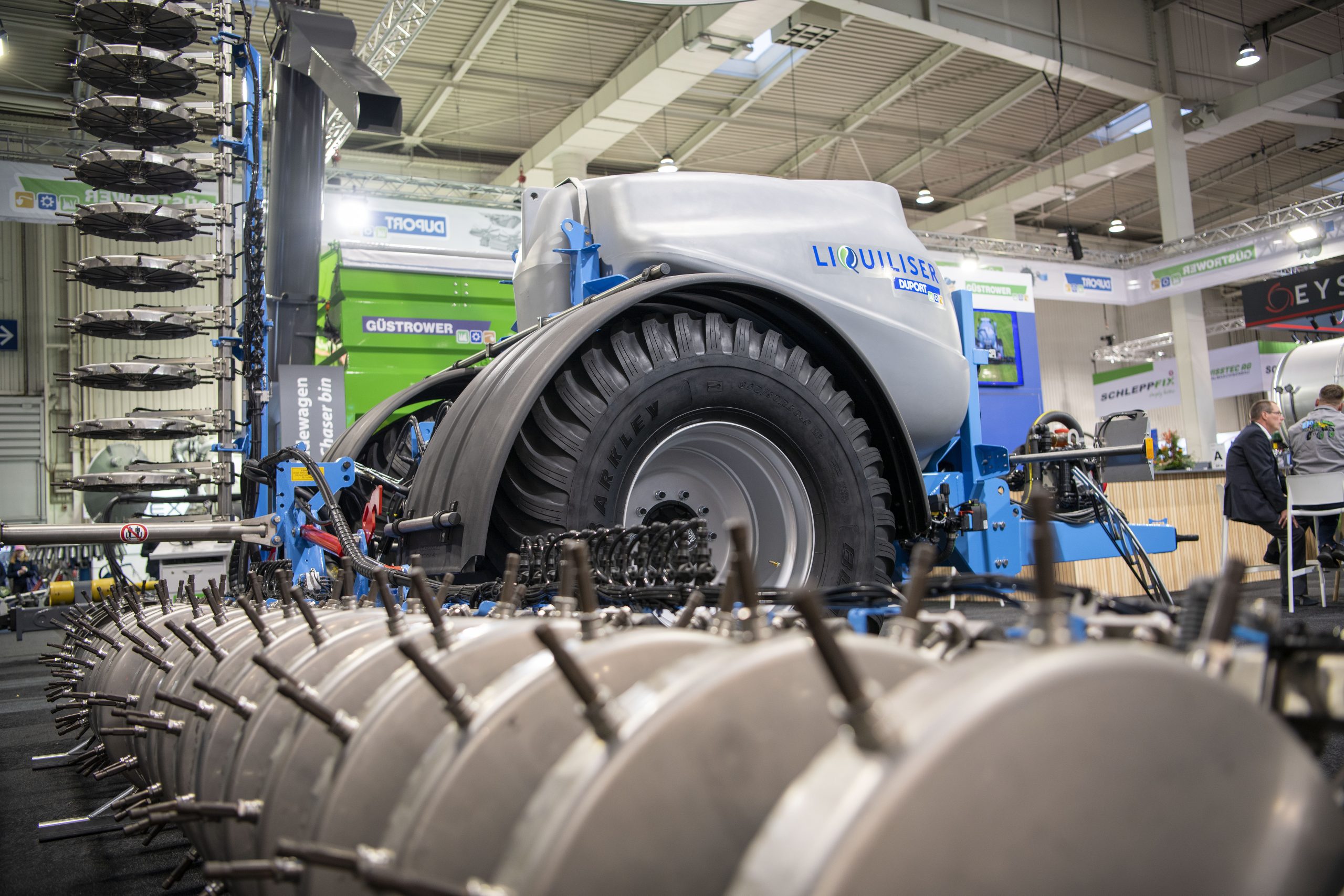 Duport heeft een lichtere eenvoudige spaakwielbemester gebouwd. De PTW 3000 Farmerline staat op vakbeurs Agritechnica 2023. - Foto: Mark Pasveer