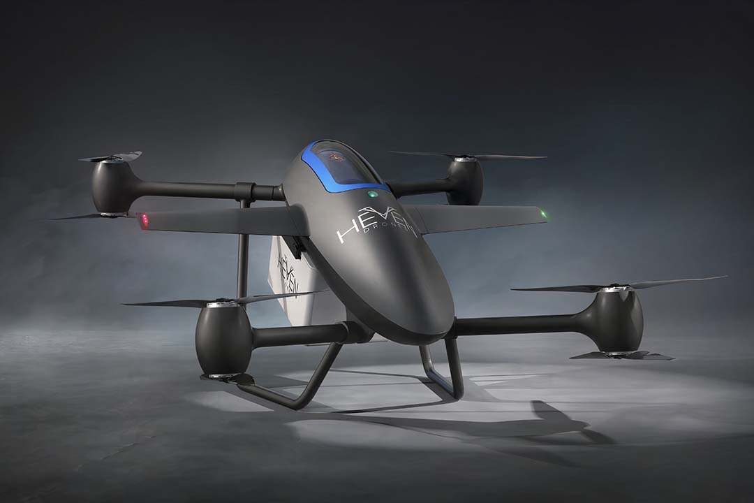 De H2D55 kan twee uur vliegen met een laadcapaciteit van 7 kilo. HevenDrones zal in de komende maanden drones presenteren met een groter laadvermogen van meer dan 30 kilo, die nog steeds een vliegtijd van twee uur zullen hebben. - Foto: HevenDrones