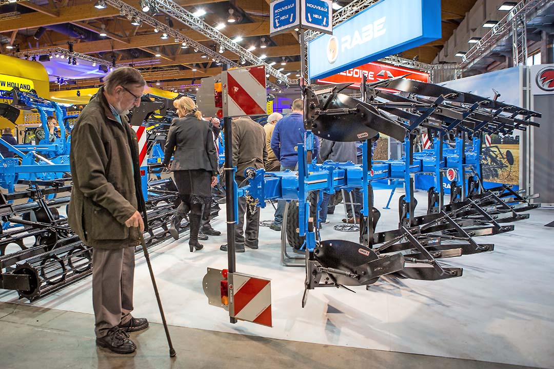 Homburg gaat de ploegen en rotorkopeggen van het merk Rabe importeren in Nederland en België. De Rabe-machines zijn een aanvulling naast de niet-kerende grondbewerkingsmachines van het merk Väderstad waarvan Homburg al importeur is. - Foto: Peter Roek