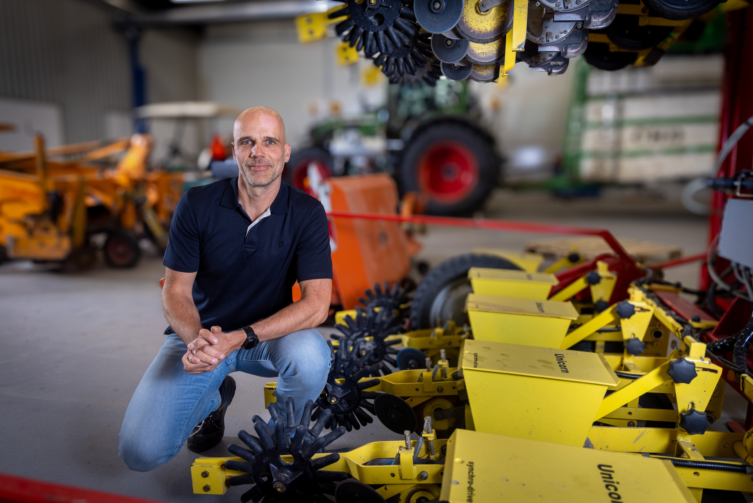 Ronnie Smits, studieleider van Aeres Hogeschool: “Agrotechniek & Engineering combineert landbouwkennis én het ontwikkelen van nieuwe of het aanpassen van machines en robots (voor de landbouw) in één studie. Dat is uniek.” – Foto: Koos Groenewold