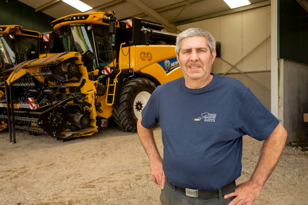 Loonwerken Gert Verstrepen in Scherpenheuvel-Zichem (B.) werkt sinds 2021 met een New Holland CH 7.70 hybride maaidorser. – Foto: Twan Wiermans