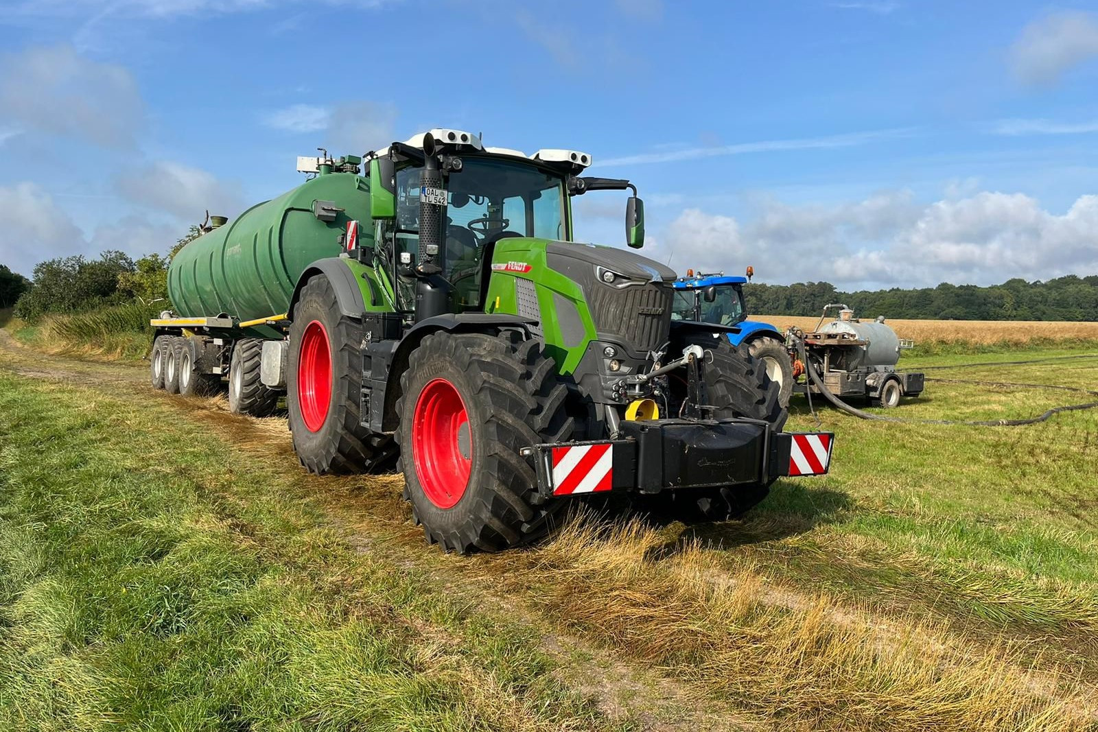 Opnieuw zijn er beelden opgedoken op sociale media van een prototype van een mogelijk nieuwe Fendt 800-serie. Dit keer zijn de foto’s scherper en gedetailleerder. – Foto’s: afkomstig via een abonnee van TREKKER