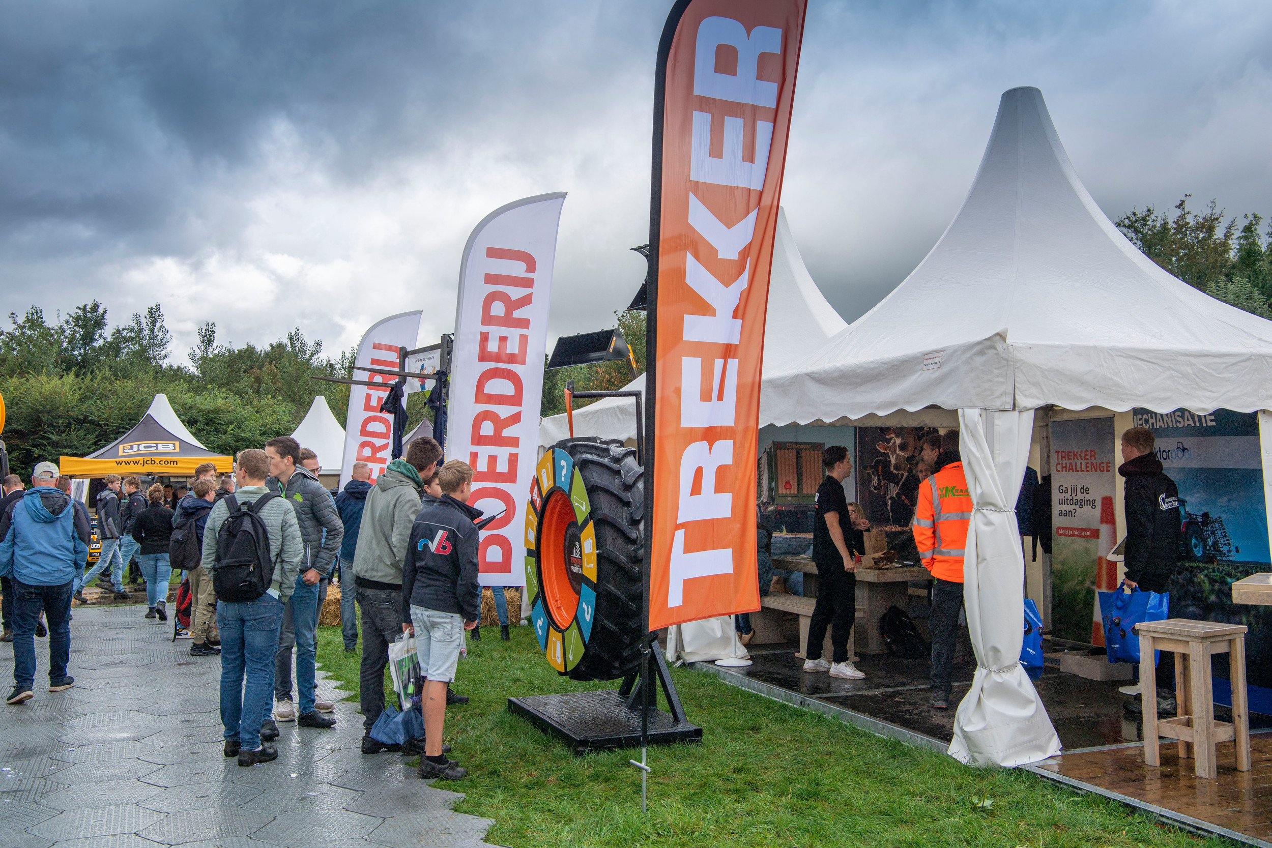 Hagel en regen betekent slecht weer. Slecht weer betekent dat mensen liever binnen blijven en dus niet naar vakbeurs ATH gaan. Of die conclusie terecht was? Nou, niet echt. Het tegendeel bleek waar, schrijft TREKKER-hoofdredacteur Bas van Hattum in zijn blog. – Foto: Mark Pasveer