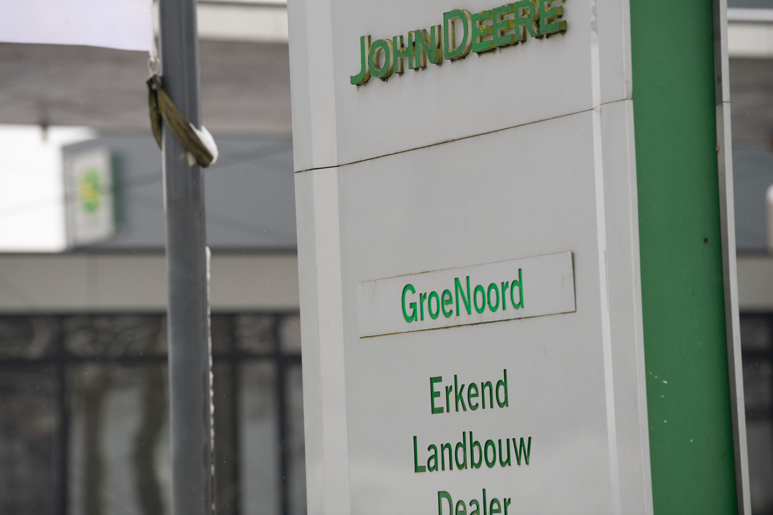 Mechanisatiebedrijf Kraakman zet de werkzaamheden van de failliete John Deere-dealer GroeNoord voort op negen locaties in Noordoost-Nederland. – Foto: Mark Pasveer