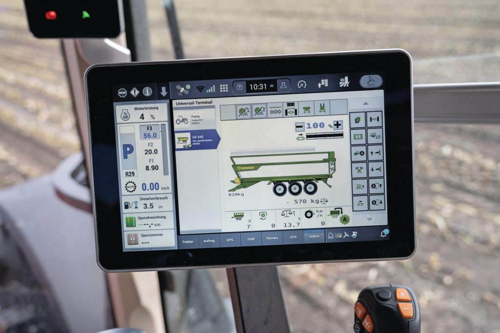 De Isobus-terminal toont een veelheid aan informatie en parameters en je kunt veel automatiseren. De symbolen spreken echter niet allemaal voor zich. Hier zit nog potentieel voor verbetering.