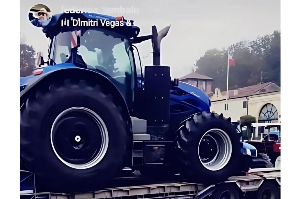 Ook een New Holland-versie lijkt getest te zijn.
