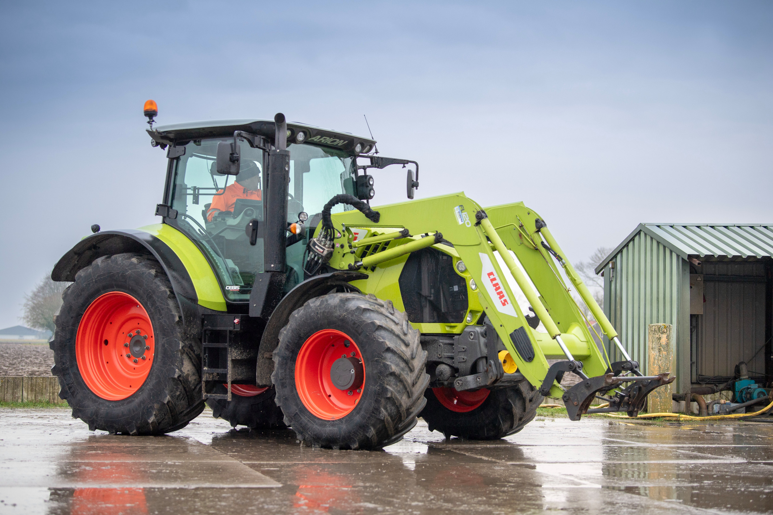 De Claas Arion wordt het beste beoordeeld door gebruikers in ons omvangrijke marktonderzoek van 150 pk viercilinders van zo’n tien jaar oud. Foto’s: Mark Pasveer