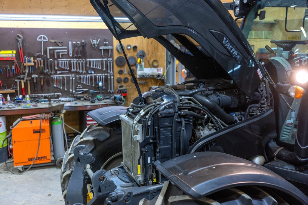 De motor is de belangrijkste veroorzaker van storingen – 19% van alle meldingen. Vaak zijn het dan wel (verstelbare) turbo’s, waterpompen of iets als een startmotor. Zelden is het de motor zelf.