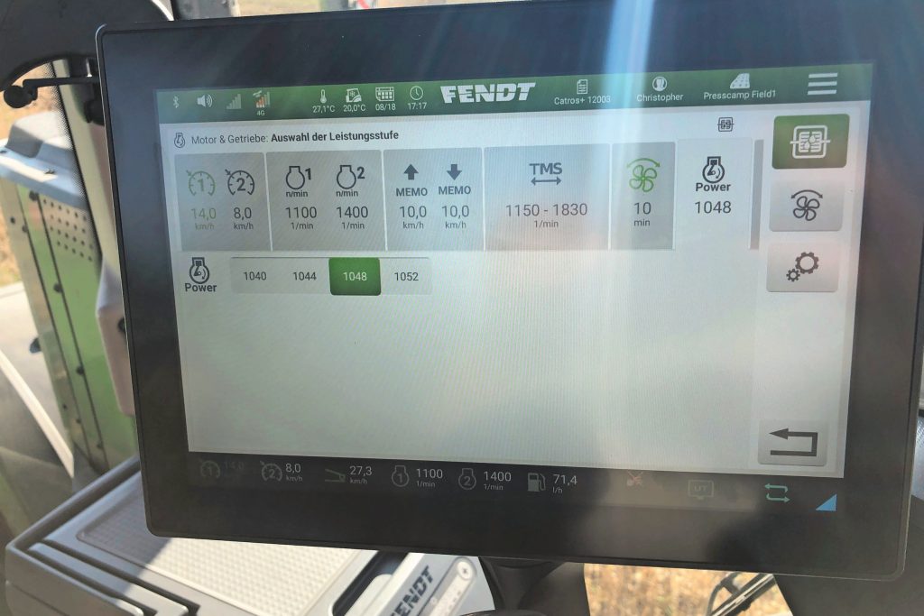 Op de terminal in de Vario 1052 zijn ook de modellen Vario 1048, 1044 en 1040 aan te vinken. Als je dat doet, krijgt de trekker de motorkarakteristiek én het vermogen van dat kleinere model. Fendt noemt dat ‘Adaptive Power’.