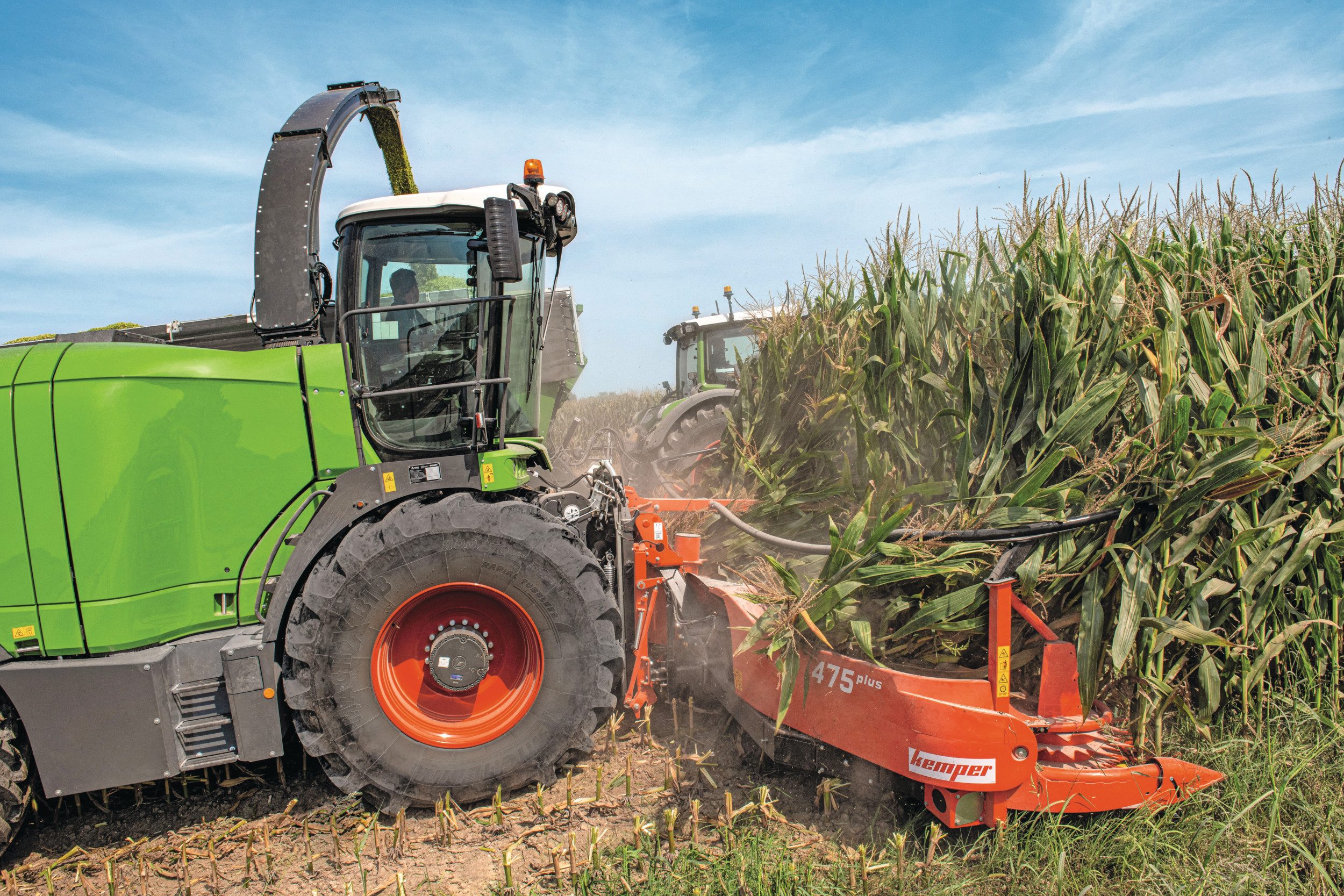 Machinefabrikanten Fendt, New Holland en Claas komen met eenzelfde innovatie naar de Agritechnica: volautomatische en continue afstelling van de korrelkneuzer op basis van cameratechniek en AI. – Foto: Fendt