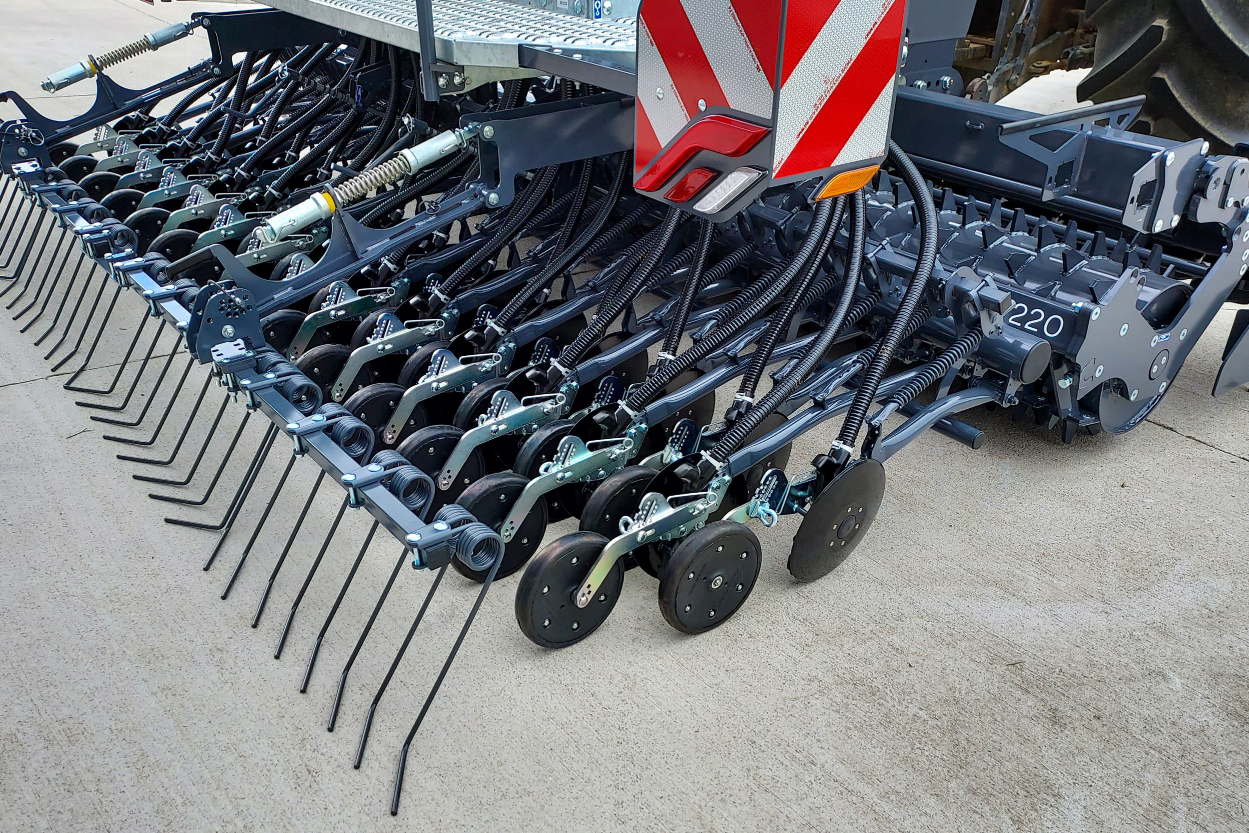 De Franse machinefabrikant Sky Agriculture introduceert een nieuwe enkele schijvenkouter voor de Progress-zaaimachines. Het P30-zaaielement is een simpeler en goedkoper alternatief voor de al bestaande zaaielementen van de Progress-machine. Foto: Farmstore