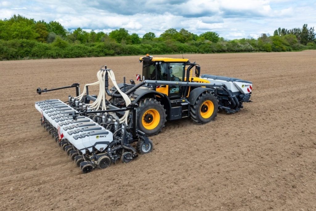 Met het RowMotion-systeem wisselt de Sonic binnen 15 minuten van rijafstand, bijvoorbeeld van mais naar soja.