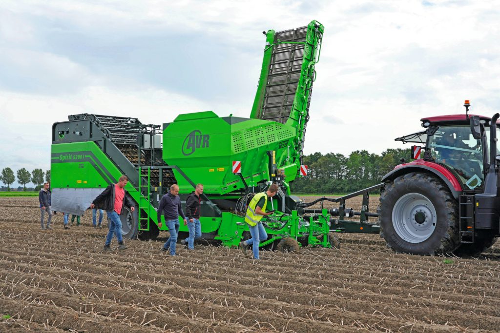 De AVR Spirit 9200i is dit jaar als 9200i VW leverbaar met een combinatie van egelband en axiaalrollen met Varioweb-systeem.