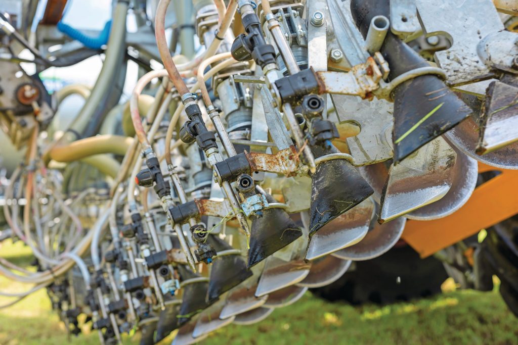 Bemest op z’n Best is tot nu toe niet zo scheutig met concrete informatie over het onderzoek naar nieuwe technieken. Bedekken van de sleufjes met een krijtsuspensie (Calthix) is er een van, en veelbelovend.