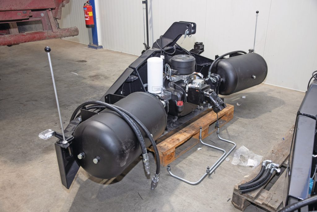 Wil je een externe compressor, dan kan die ook in een bumper worden verwerkt. Dit zorgt wel voor extra kosten, maar de compressor is daar meer beschermd.