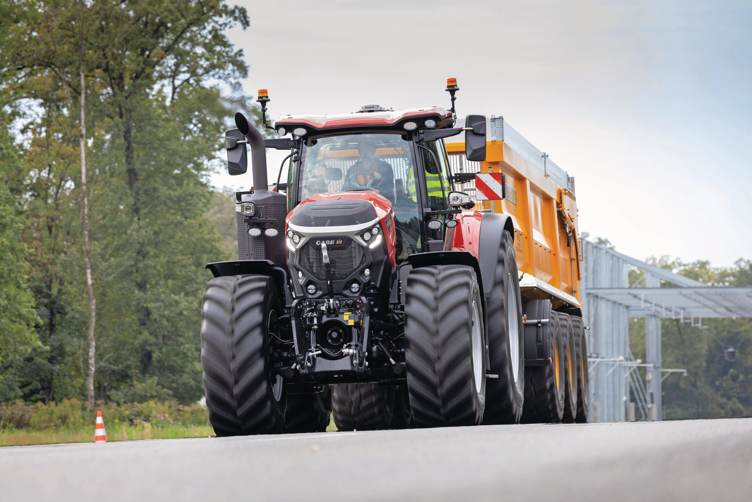 De Optum 440 is met 435 pk het nieuwe topmodel in de Optum-serie. De nieuwe Optum is vooral compacter, en daardoor meer Europees. Foto’s: Bob Karsten