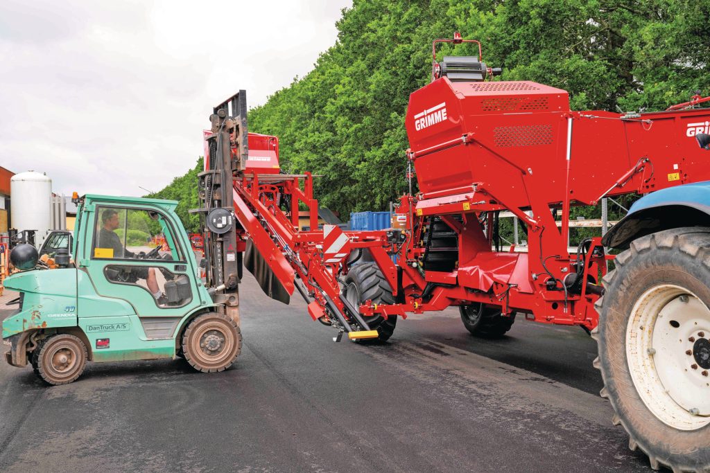 De rooier is uitgevoerd met het ModuChange-snelwisselsysteem. Hiermee kun je de opname van de rooier binnen 30 minuten wisselen van klembandopname naar zeefbandopname.
