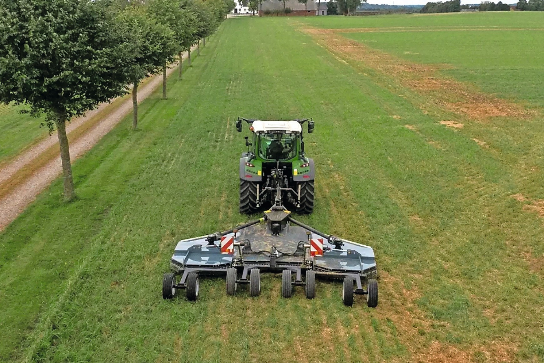 De nieuwe Greentec Tiger-rotormaaier is uitgerust met het GreenFlex-messensysteem. Daarmee zou het energieverbruik worden verminderd en de duurzaamheid verbeterd. Foto's: Greentec