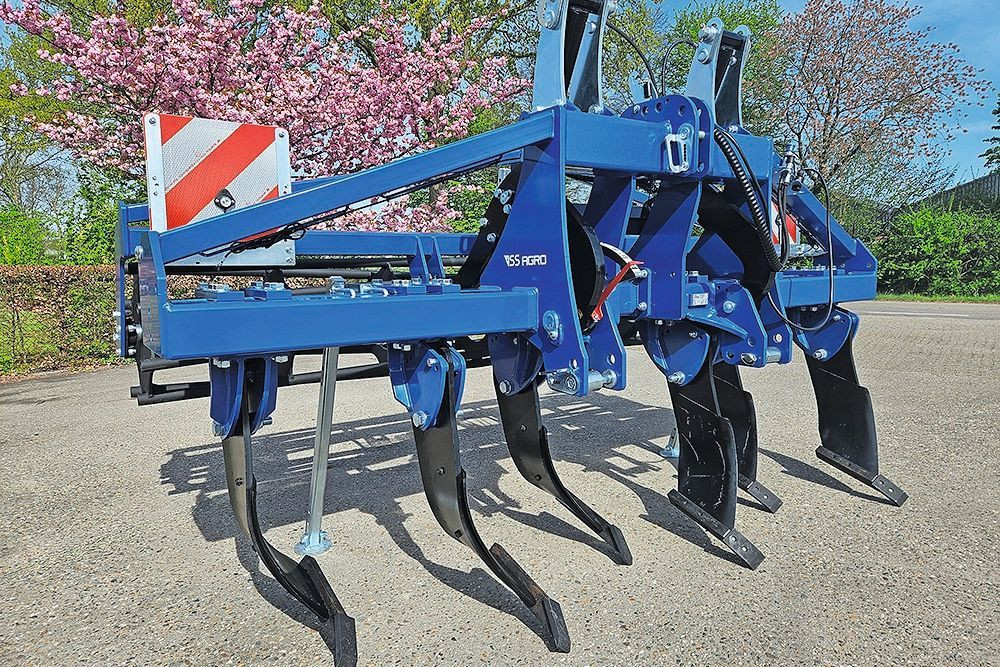 Een dubbelbalks frame en verzwaarde tanden kenmerken de nieuwe MTO-U HD-voorzetwoeler.