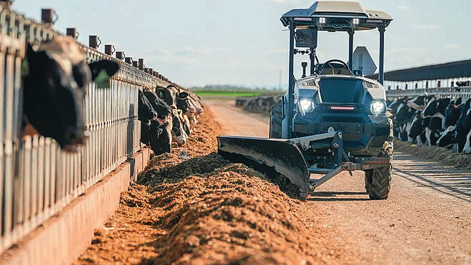Eind 2024 kondigde Monarch Tractor al een koerswijziging aan. De autonome elektrische trekkers moesten breder inzetbaar worden. Nu lijken er honderd banen te verdwijnen bij de Amerikaanse startup. Foto: Monarch Tractor