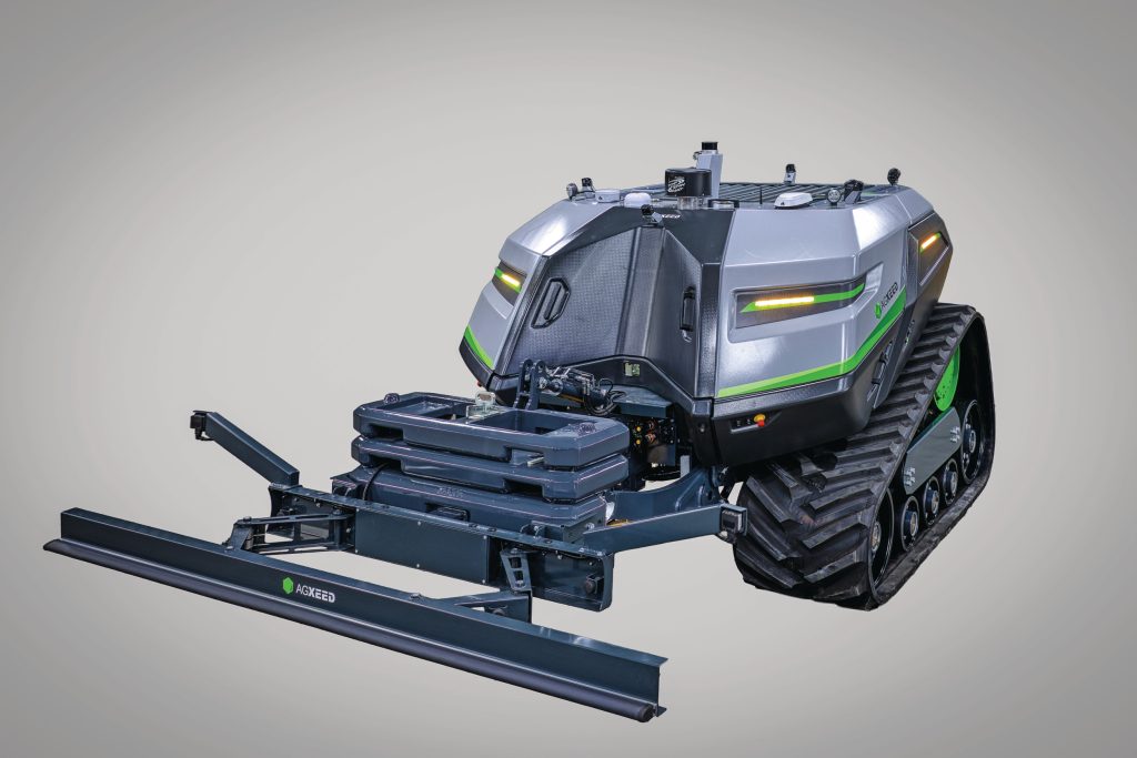 De AgBot T2 7 is cosmetisch geüpdatet met kunststof kappen en een nieuwe styling. De machine weegt 400 kg meer dan zijn voorganger.