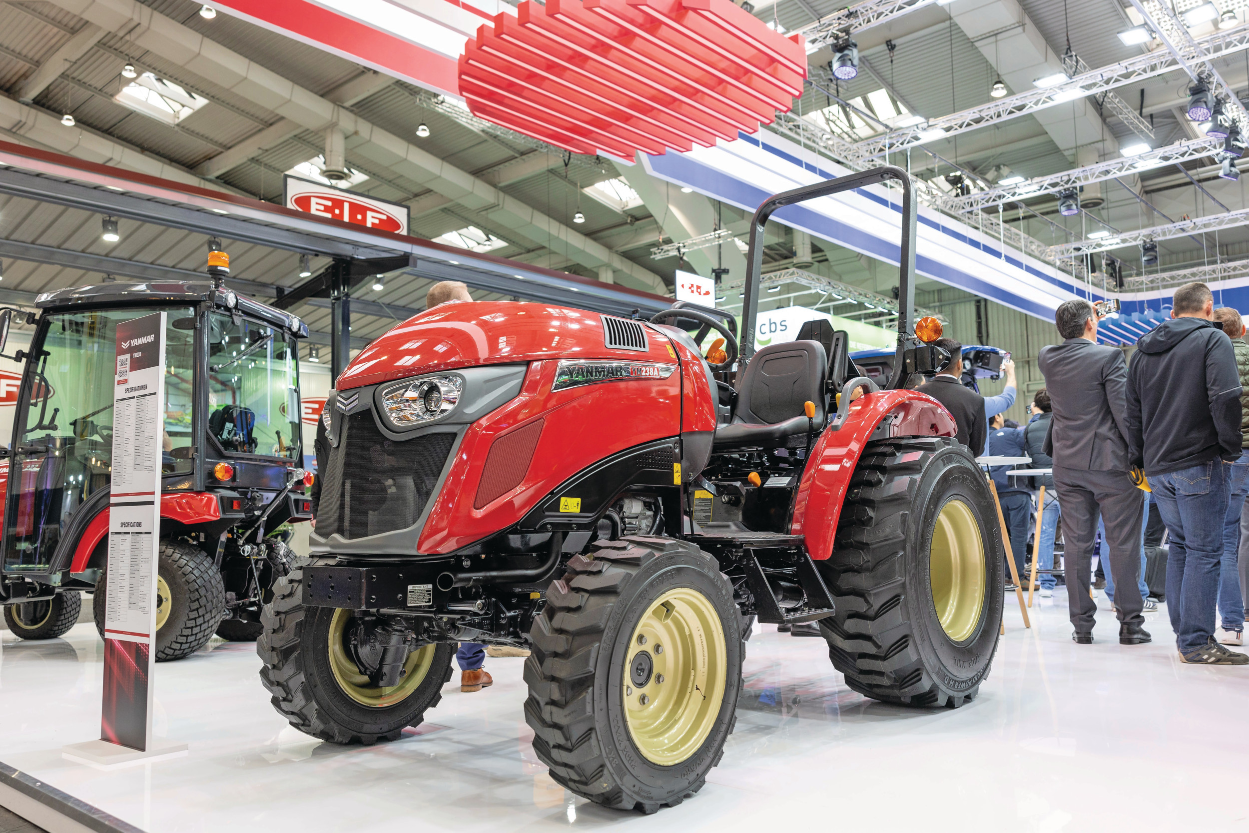 Het Japanse Yanmar heeft twee mechanische schakeltrekkers ontwikkeld. Op de foto zie je de YM238A met 39 pk. Foto: Mark Pasveer