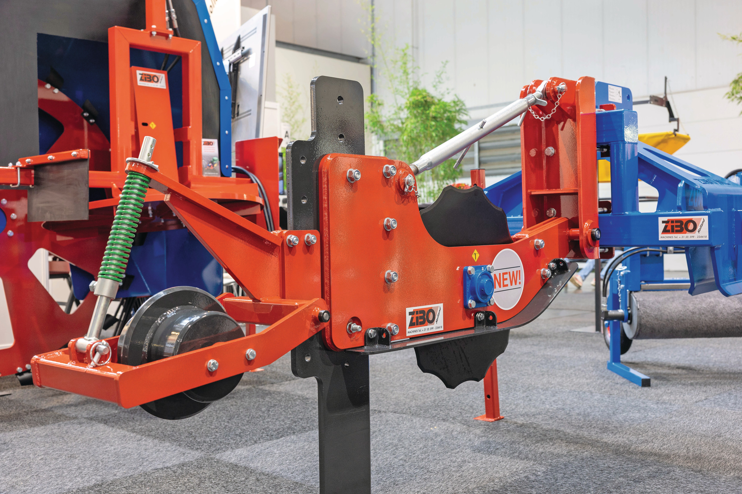 Zibo presenteert op vakbeurs Agritechnica 2025 een afwateringsfrees voor grasland. Foto: Mark Pasveer