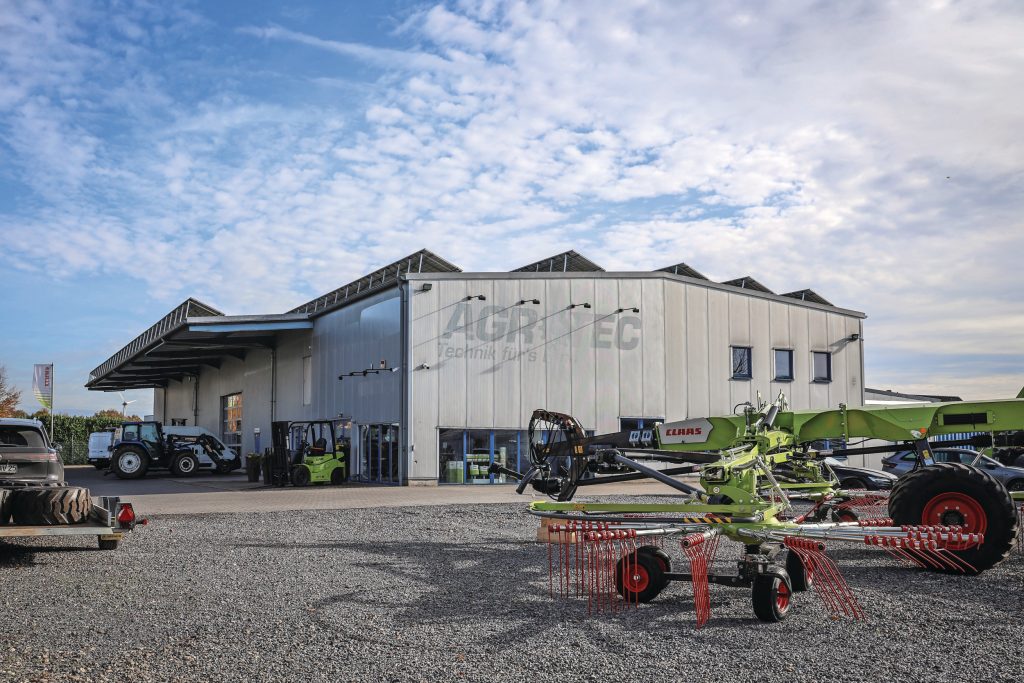 De naam is al van de gevel; Sumpelmann verkocht zijn mechanisatiebedrijf recent aan Technik Center Alpen. Daarmee is het Siloking-dealerschap ten einde. De overtuiging ten aanzien van de zelfrijders blijft.