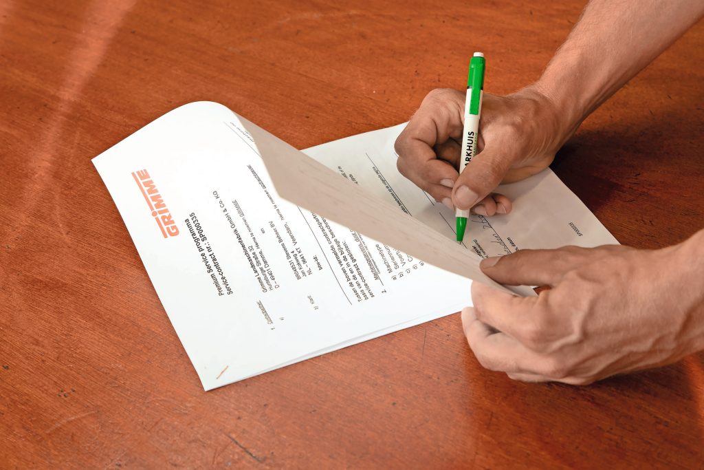 Uiteindelijk draait het bij een landbouwmachine niet alleen om vermogen of techniek, maar vooral om voorspelbaarheid. Dáár kan een goed onderhoudscontract het verschil maken.