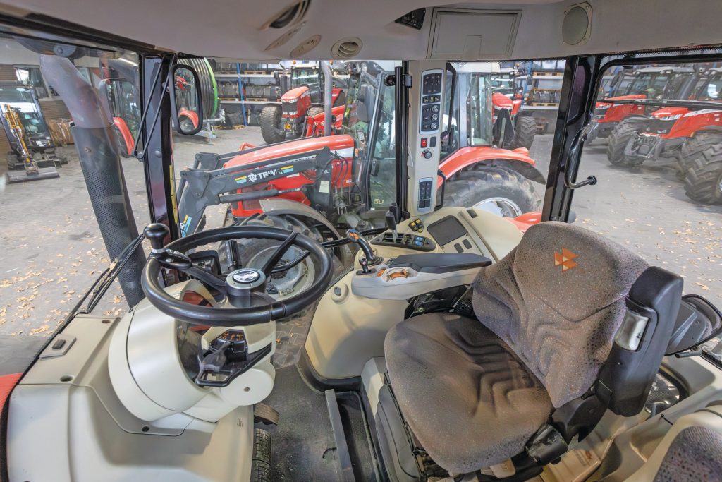 Uit onderzoek blijkt dat gebruikers 'tevreden' tot meestal ‘zeer tevreden’ zijn. Het meest genoemde pluspunt: het zicht. Daarbij wordt gedoeld op de schuin aflopende motorkap en het zicht rondom.