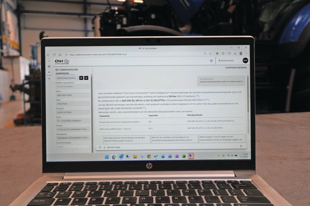 CNH, het moederbedrijf achter New Holland, Case-IH en Steyr, heeft een AI-chatbot die is getraind met de werkplaatshandleidingen van de machines. Door deze informatie te koppelen met het serienummer van de trekker kan deze assistent de juiste informatie bij je vraag zoeken.