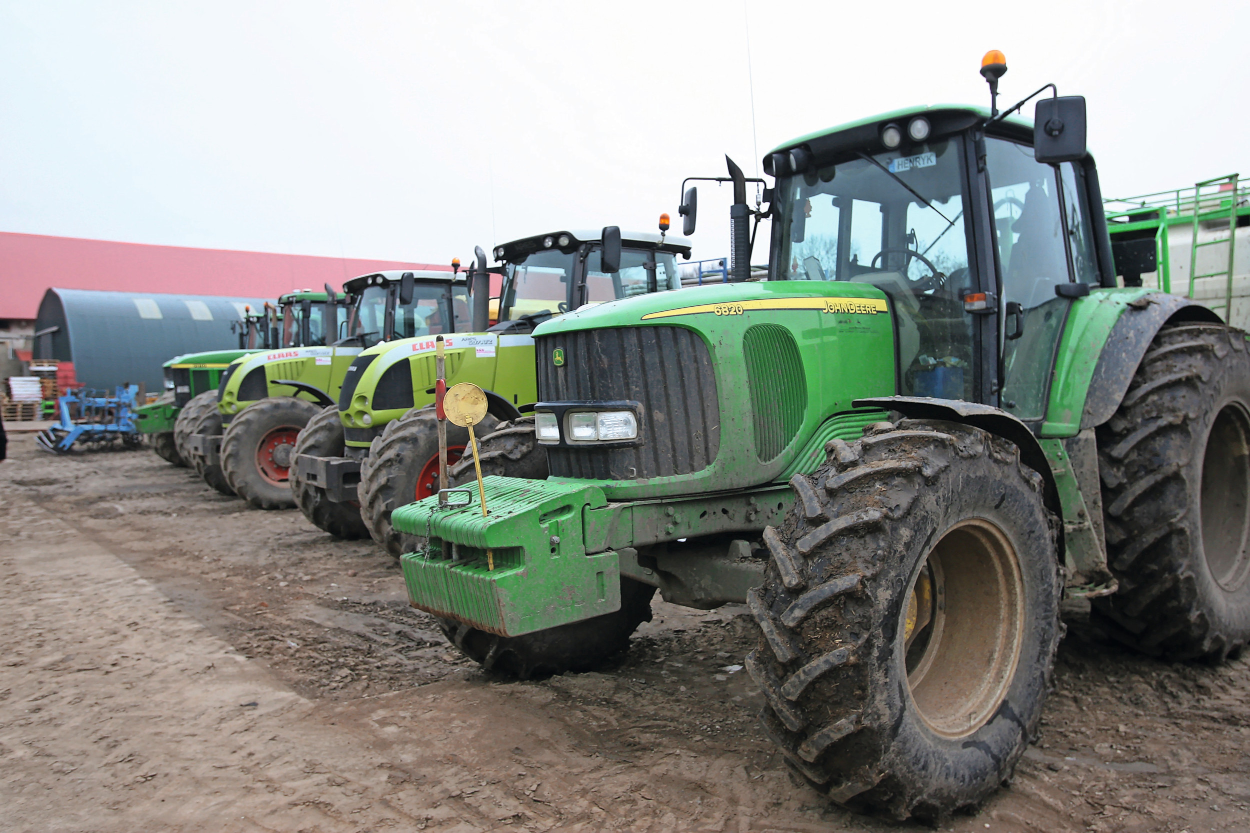 De Poolse mededingingsautoriteit heeft boetes opgelegd aan de Poolse dochterondernemingen van machinefabrikanten CNH en Claas en hun dealers voor het maken van prijsafspraken en het onderling verdelen van de markt tussen de merkdealers. Foto: Peter Roek