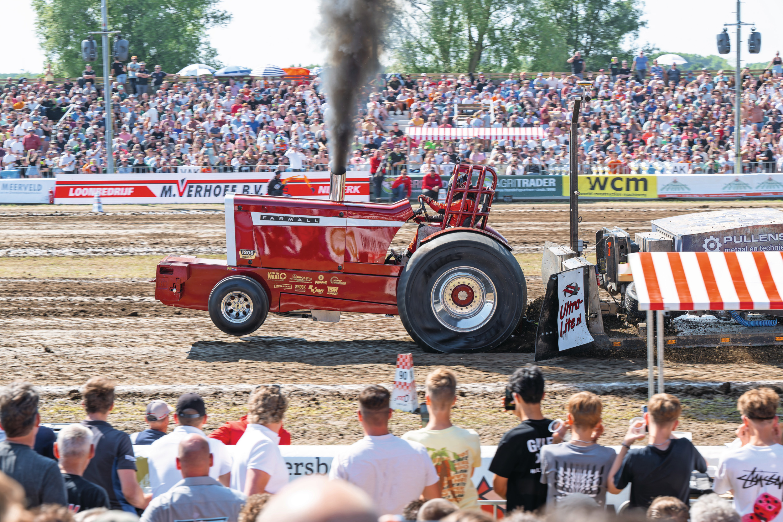 In 2024 keerde tractorpullingteam Rocky terug op de baan met een Farmall 1206. TREKKER nam een kijkje bij de techneuten en kwam meer te weten over de bouw van de tractorpuller, de ontwikkelingen en de plannen. Foto: Michel Velderman