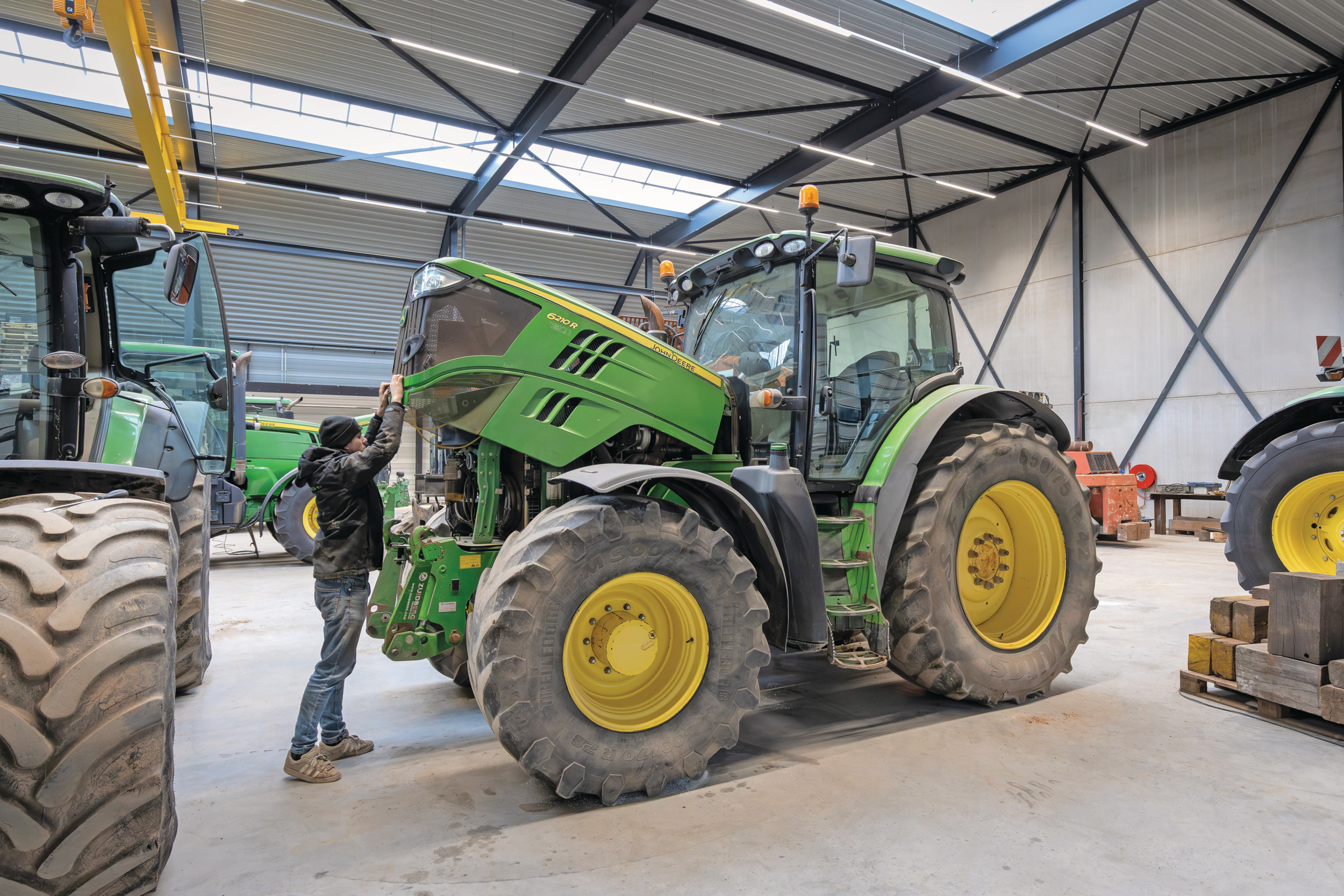 In dit artikel focussen we op de drie grootste modellen uit de eerste generatie 6R die John Deere bouwde van ruwweg 2011 tot 2015: de 6170 R, 6190 R en 6210 R. Foto’s: Bob Karsten