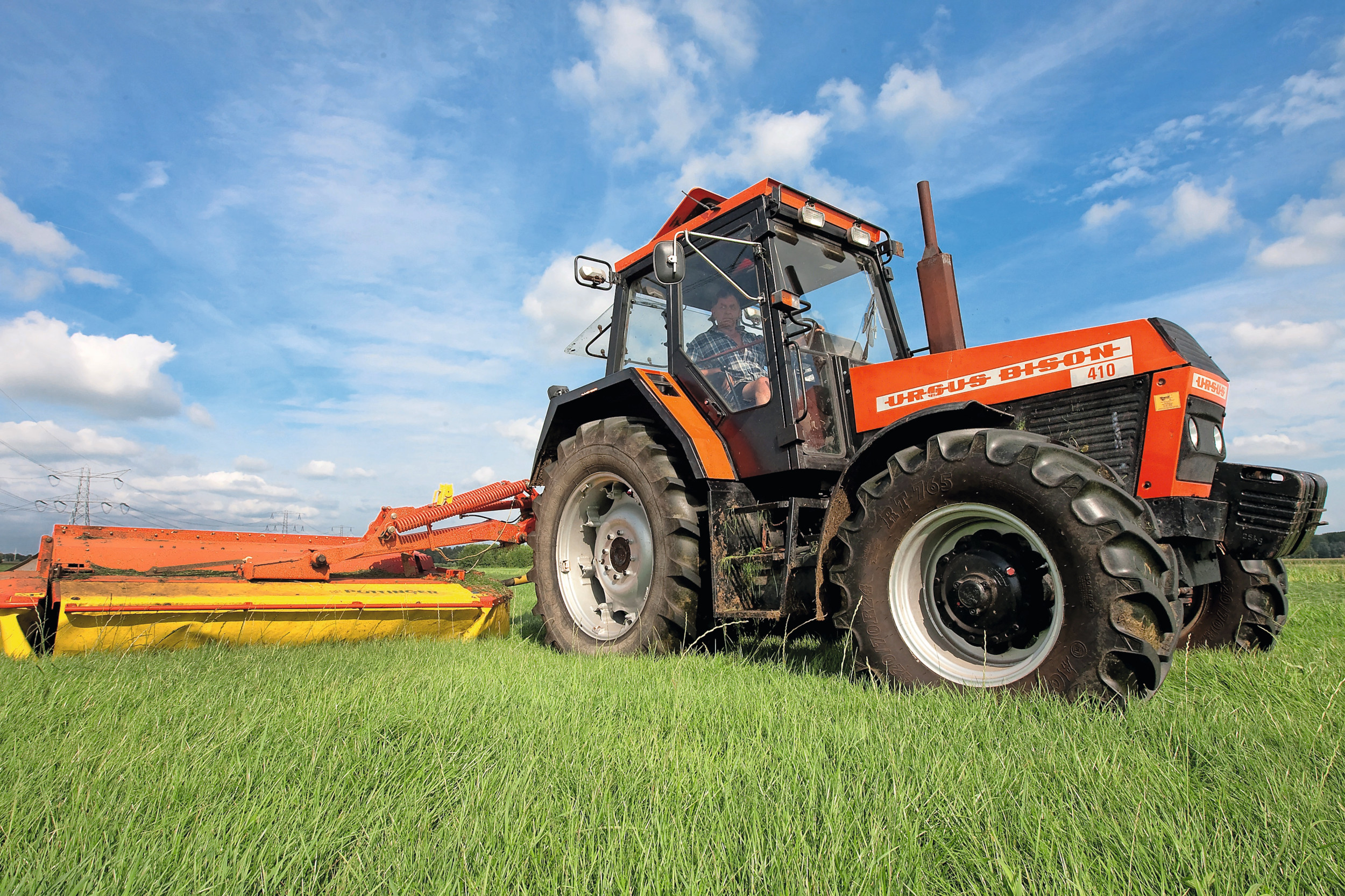Ursus komt vermoedelijk terug op de trekkermarkt met vijf nieuwe modellen van 60 tot 150 pk, zo meldt de Poolse website WRP. De trekkers worden volgens bronnen onthuld op de Poolse vakbeurs Agrotech. Een officiële aankondiging is er echter nog niet (foto ter illustratie). Foto: Ronald Hissink