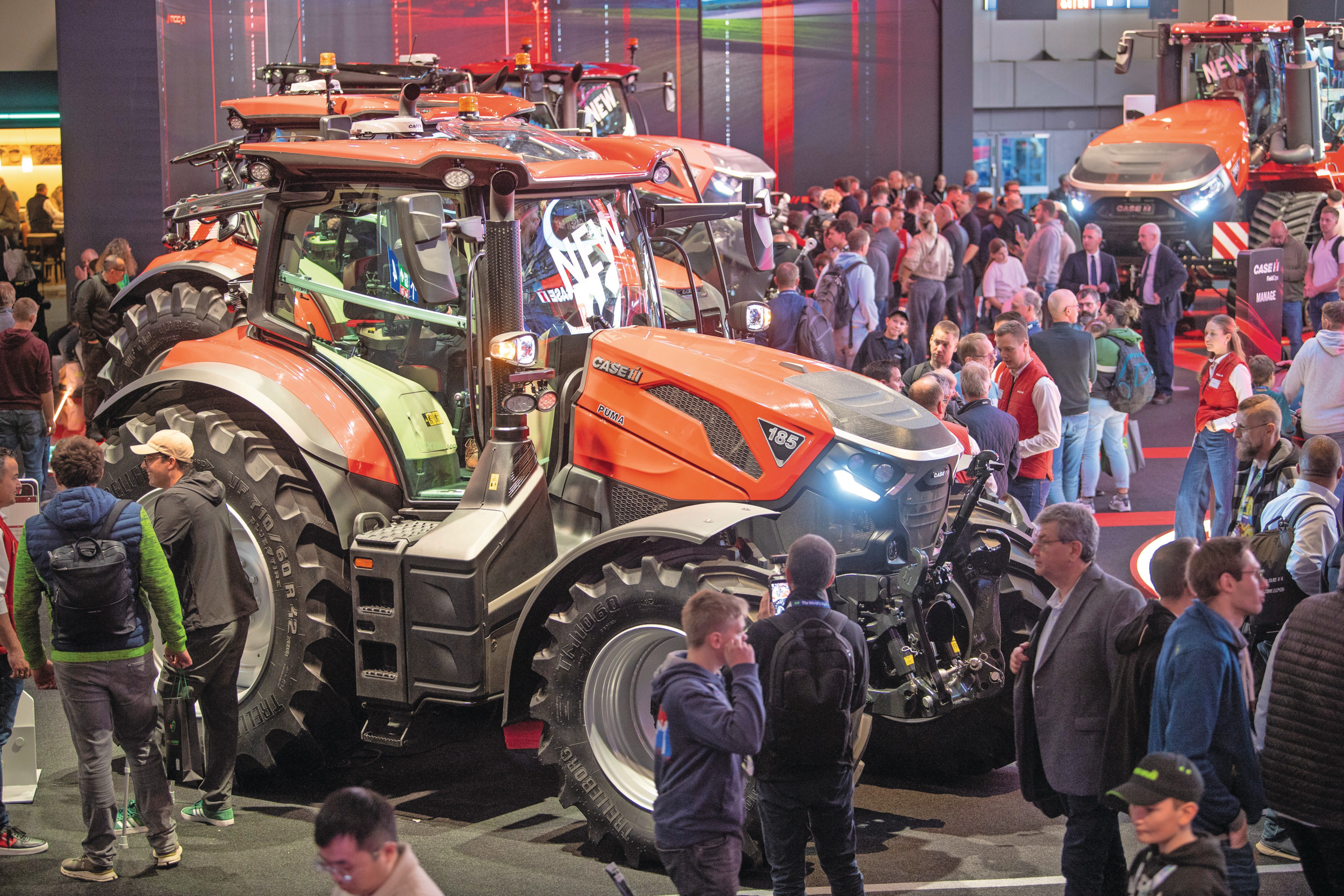 Machinefabrikant CNH heeft in 2025 een omzet behaald van 18,1 miljard dollar, omgerekend ongeveer €15,3 miljard. Dit is een omzetdaling van 9%. Het opvallendste is dat de winst na belastingen is gedaald met maar liefst 60%. Foto: Mark Pasveer